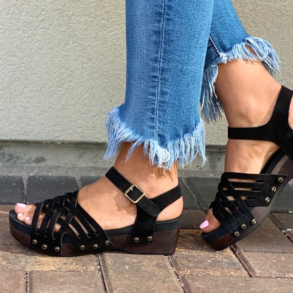 Black Woven Leather Wooden Wedge Platform Clog - Picture 3 of 8